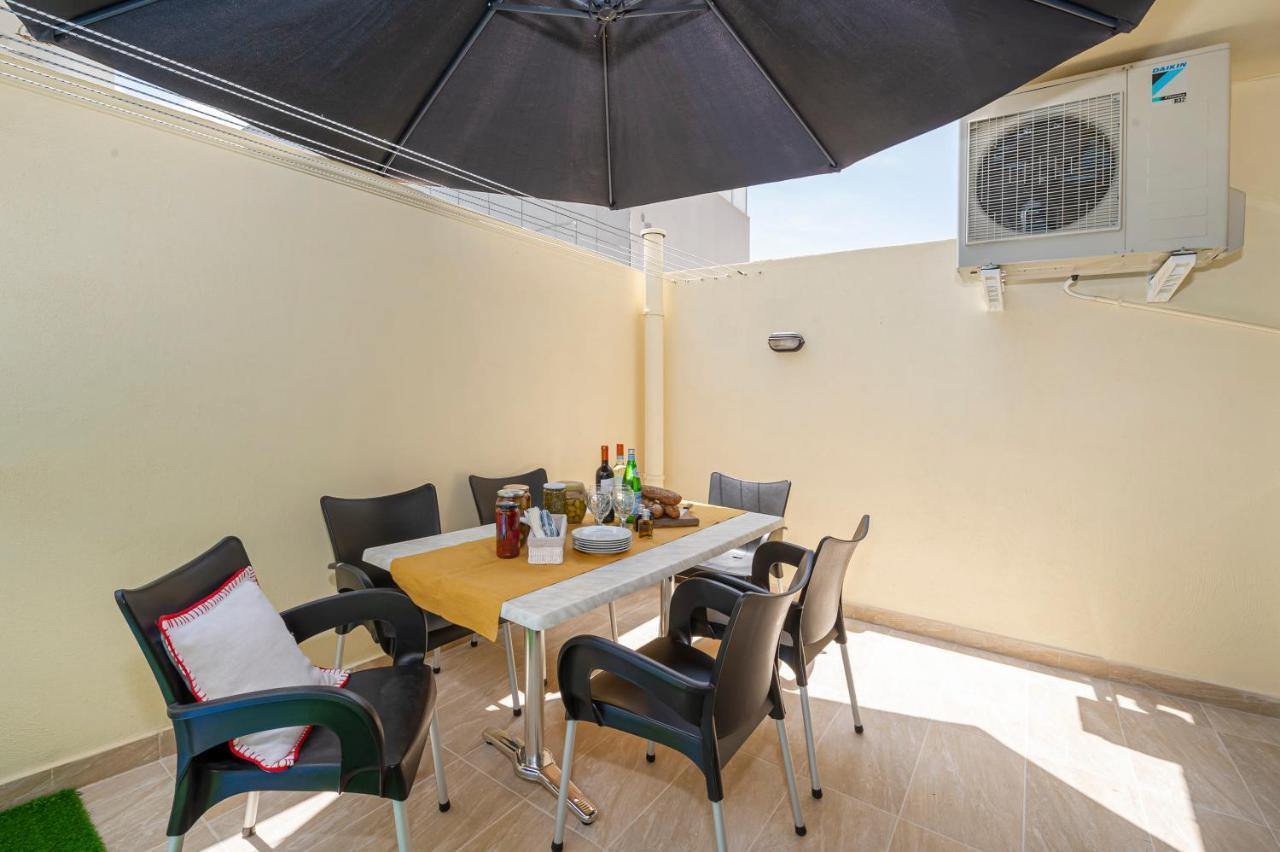 Summer Breeze 3 Bedroom Family Maisonette With Sunny Terrace In Mellieha - By Getawaysmalta Exterior photo