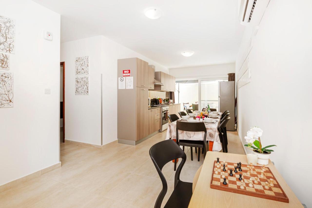 Summer Breeze 3 Bedroom Family Maisonette With Sunny Terrace In Mellieha - By Getawaysmalta Exterior photo