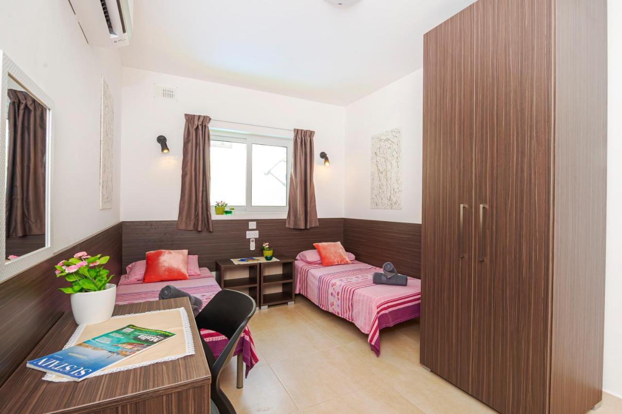 Summer Breeze 3 Bedroom Family Maisonette With Sunny Terrace In Mellieha - By Getawaysmalta Exterior photo
